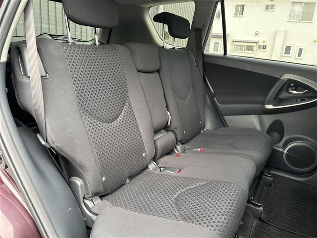 Toyota VANGUARD 2011 8255071-2