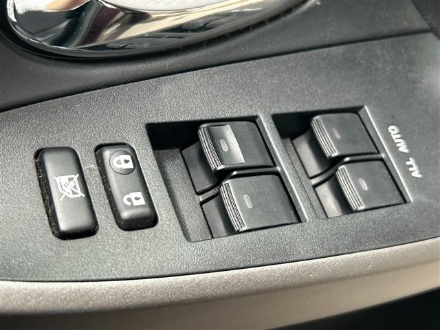 Toyota VANGUARD 2011 8255071-21