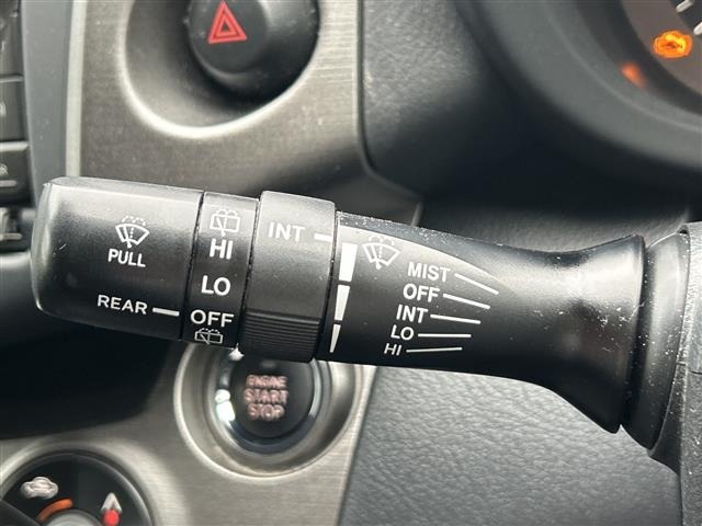 Toyota VANGUARD 2011 8255071-8