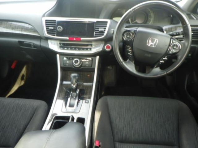 Honda ACCORD 2013 8261911-3