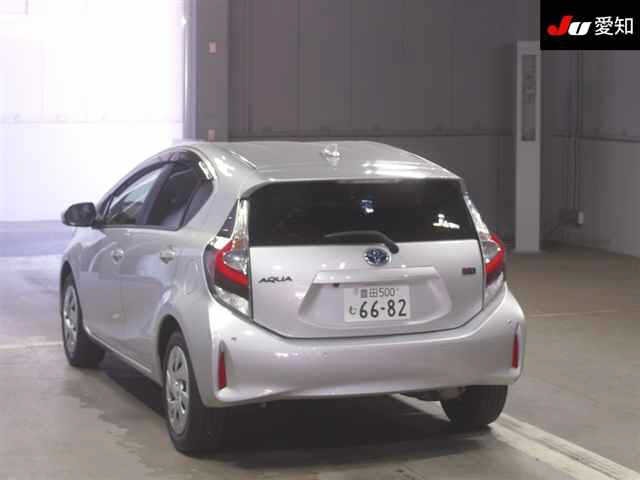 Toyota AQUA 2020 8260828-1