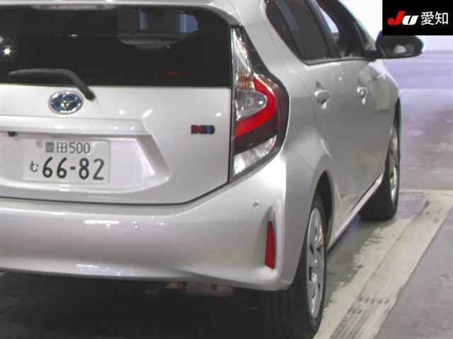 Toyota AQUA 2020 8260828-8