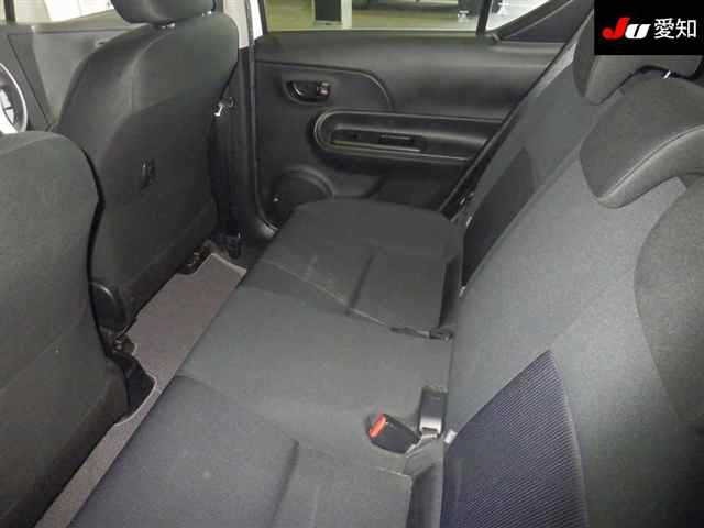 Toyota AQUA 2016 8260829-4