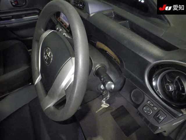 Toyota AQUA 2016 8260829-5