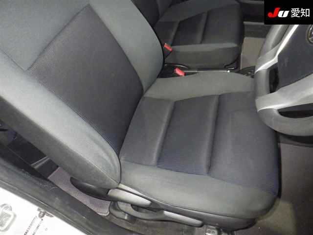 Toyota AQUA 2016 8260829-6