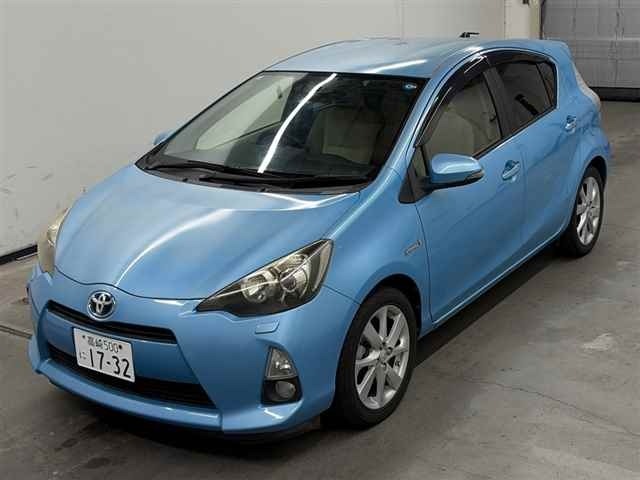Toyota AQUA 2012 8260857-4