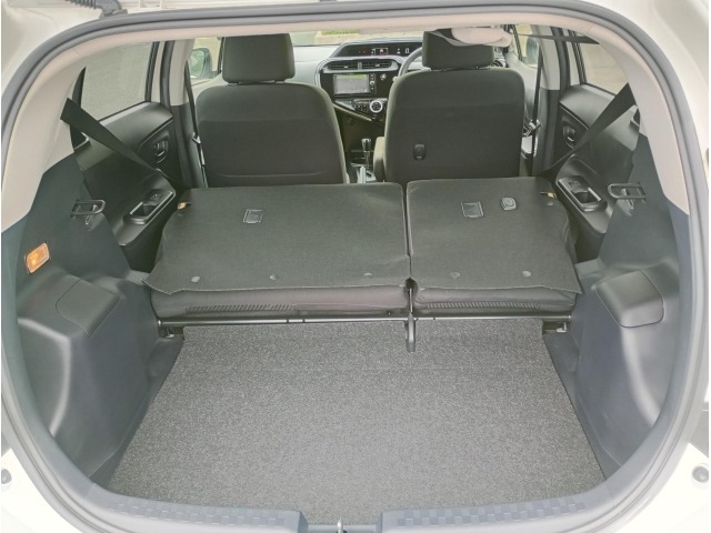 Toyota AQUA 2018 8260890-15