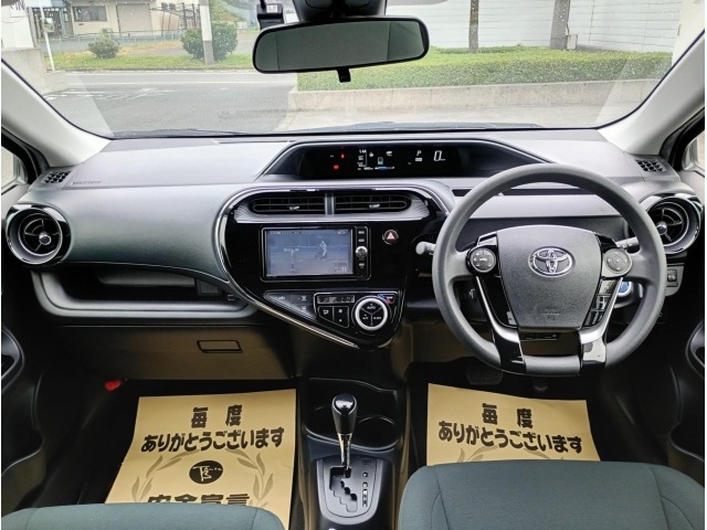 Toyota AQUA 2018 8260890-2