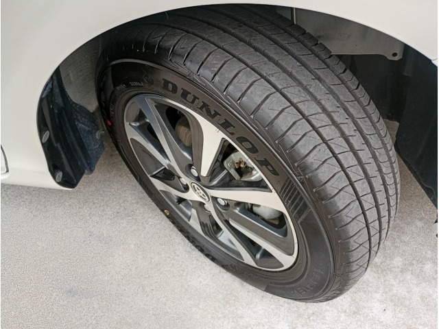 Toyota AQUA 2018 8260890-22
