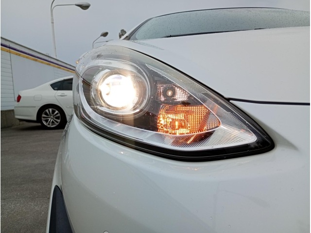 Toyota AQUA 2018 8260890-26