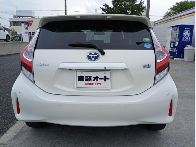 Toyota AQUA 2018 8260890-27