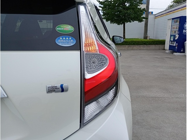 Toyota AQUA 2018 8260890-29