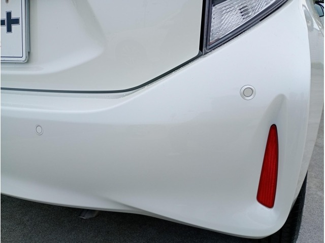 Toyota AQUA 2018 8260890-30