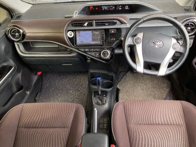 Toyota AQUA 2016 8260938-3