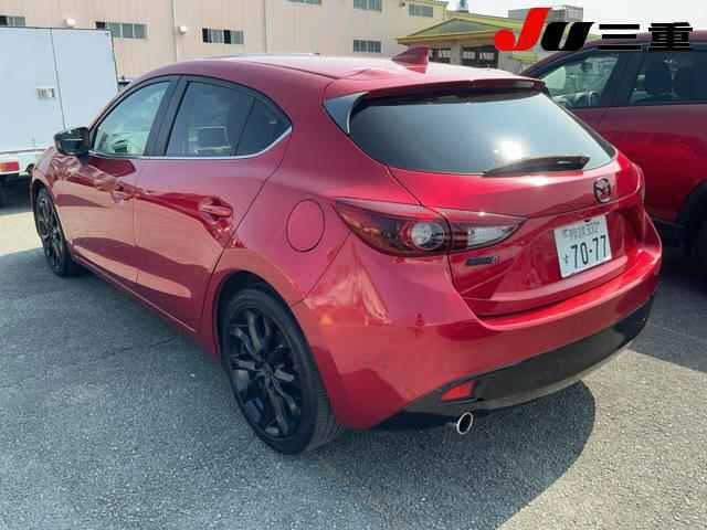 Mazda AXELA 2015 8258301-1
