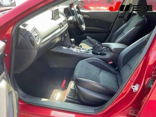 Mazda AXELA 2015 8258301-3