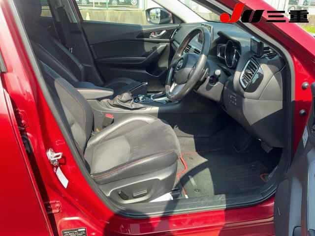 Mazda AXELA 2015 8258301-4