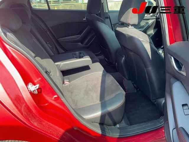 Mazda AXELA 2015 8258301-5