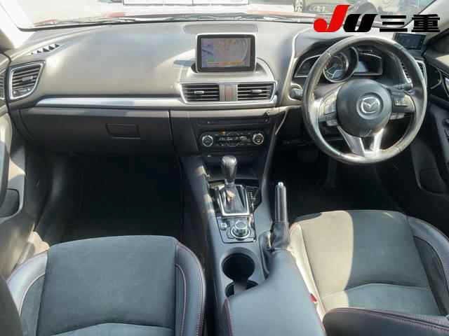 Mazda AXELA 2015 8258301-8
