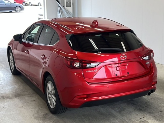 Mazda AXELA 2017 8258323-5