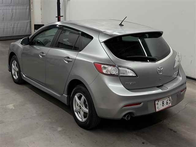 Mazda AXELA 2011 8258325-1