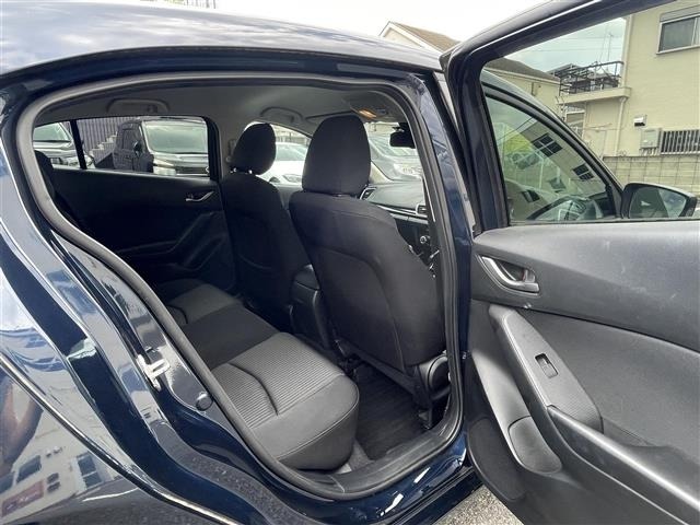 Mazda AXELA 2015 8258403-10