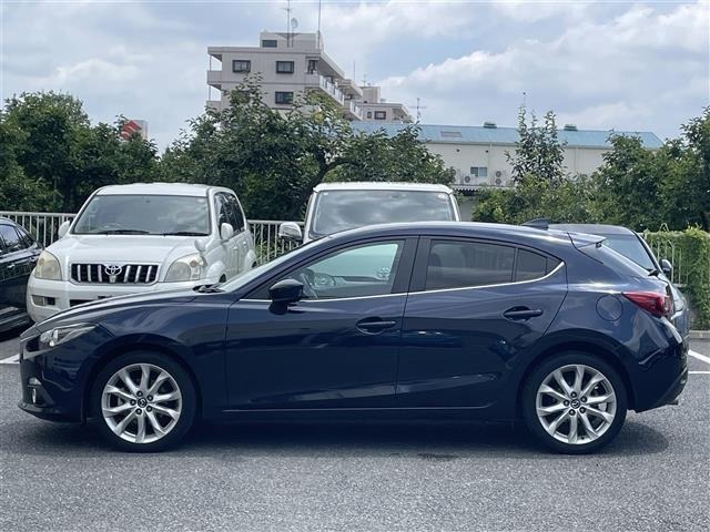Mazda AXELA 2015 8258403-17