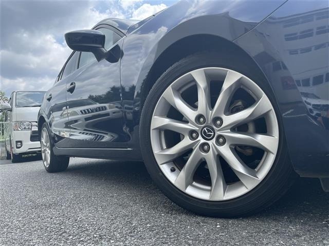 Mazda AXELA 2015 8258403-3
