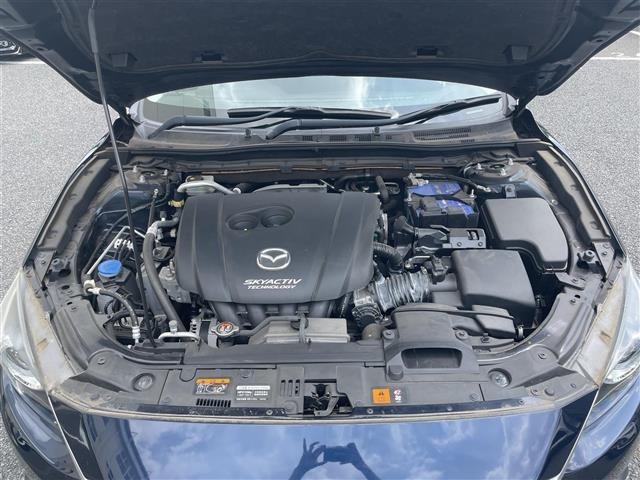 Mazda AXELA 2015 8258403-5