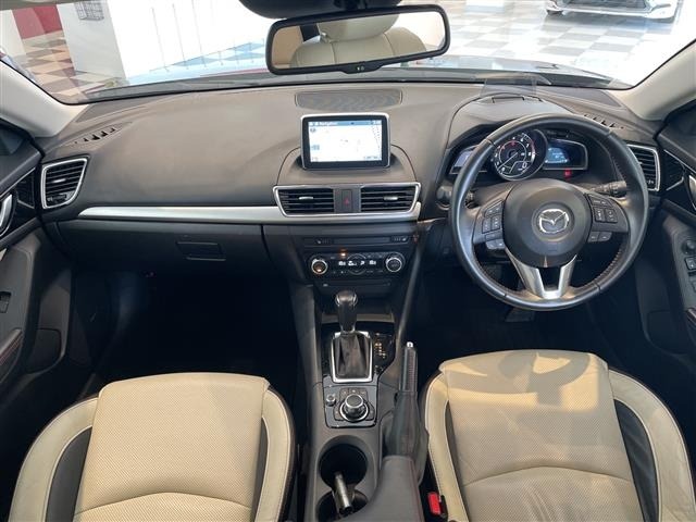 Mazda AXELA 2015 8258406-16