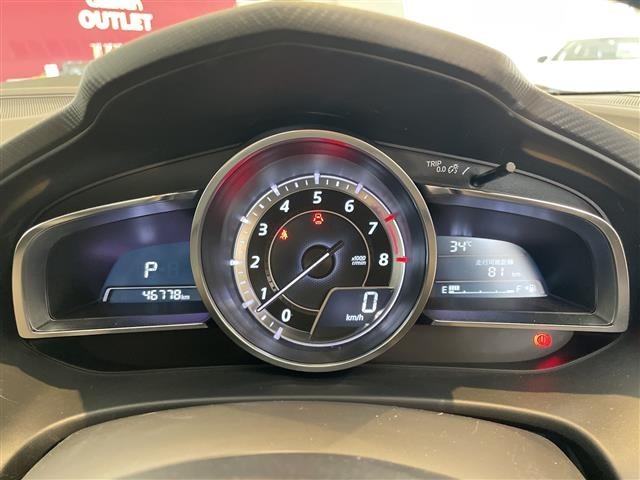 Mazda AXELA 2015 8258406-4