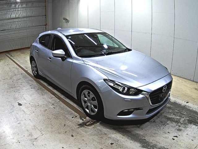 Mazda AXELA 2018 8258466-0