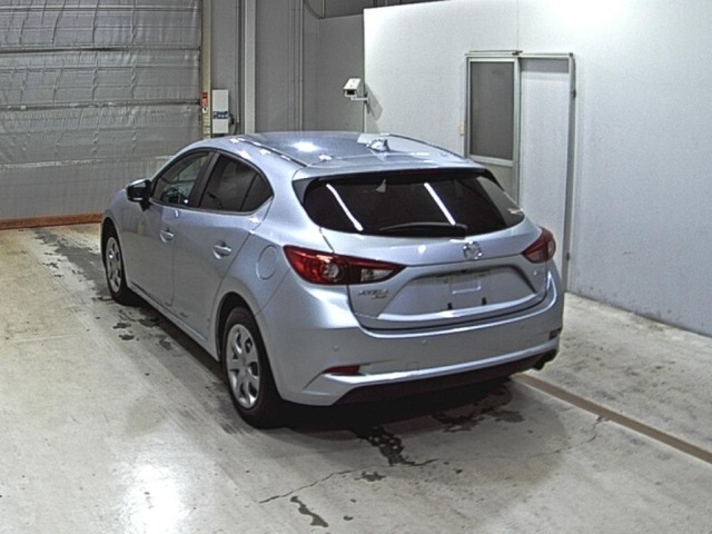Mazda AXELA 2018 8258466-1