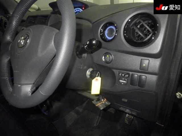 Toyota BB 2013 8263325-5