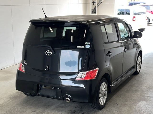 Toyota BB 2007 8263326-1