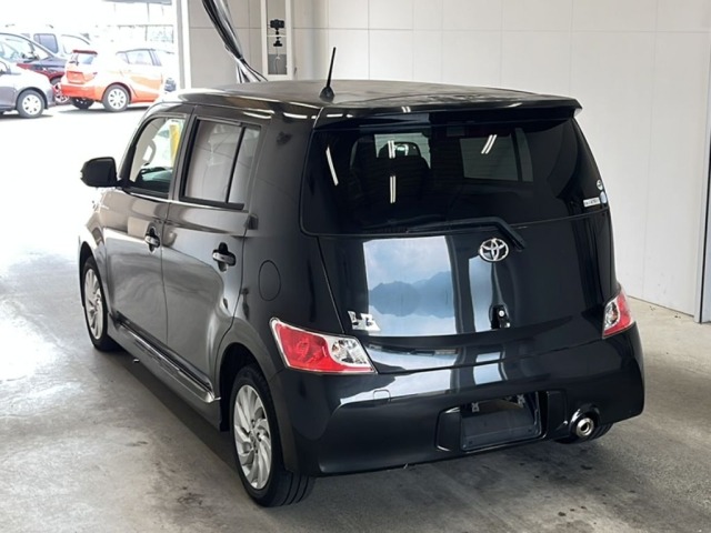Toyota BB 2007 8263326-5