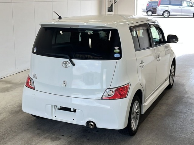 Toyota BB 2008 8263327-1