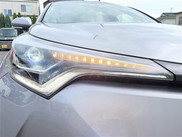 Toyota C-HR 2018 8264580-10