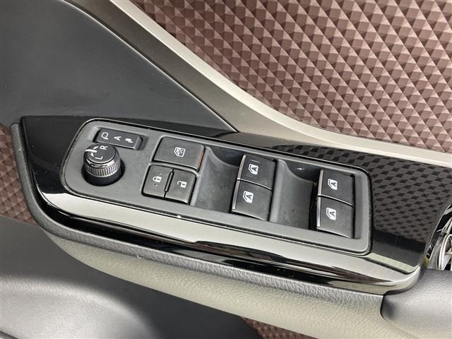 Toyota C-HR 2019 8264602-22