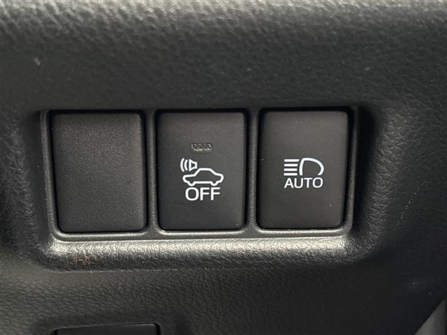 Toyota C-HR 2017 8264641-21