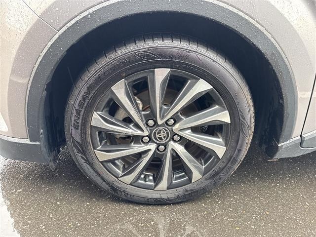 Toyota C-HR 2017 8264641-6