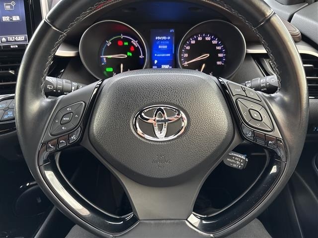 Toyota C-HR 2017 8264643-10