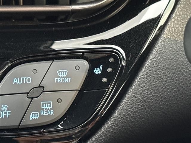 Toyota C-HR 2017 8264643-7