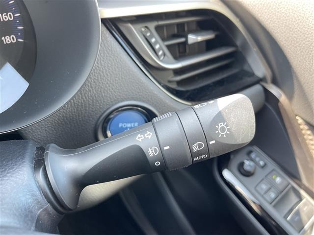 Toyota C-HR 2023 8264645-7
