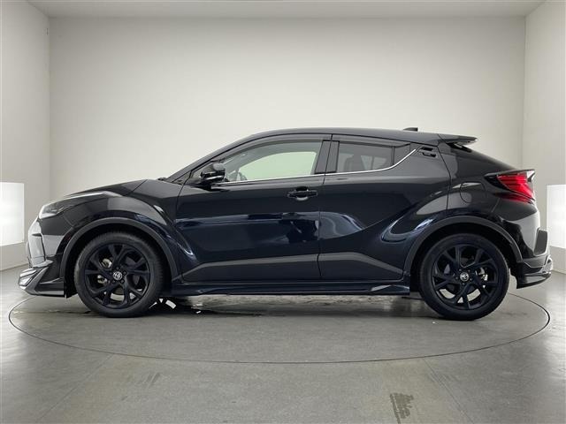 Toyota C-HR 2022 8264648-20