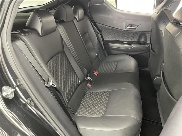Toyota C-HR 2022 8264648-4