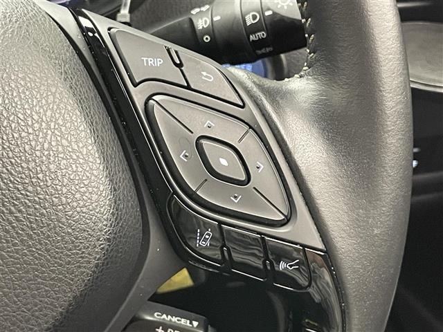 Toyota C-HR 2022 8264648-9
