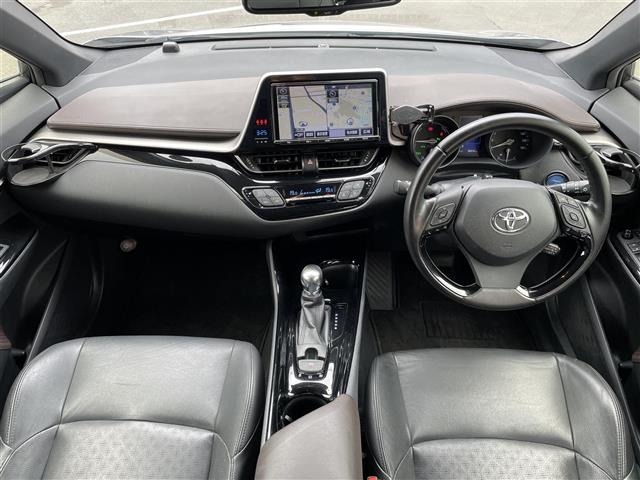 Toyota C-HR 2017 8264661-14
