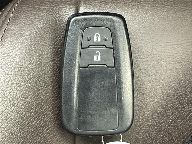 Toyota C-HR 2017 8264670-11