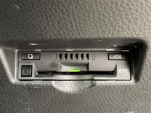 Toyota C-HR 2017 8264670-17